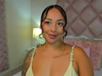 Tender, sweet, and very flirtatious. I love to conquer with my smile, my natural charm, and a personality that mixes sweetness with a touch of mischief. I enjoy creating special connections, sharing good moments, and making every encounter unforgettable.