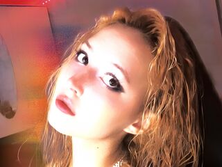 webcam hooker AlyonaMew
