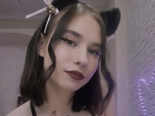 hot webcamslut ArleenIzzy