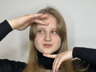 strip show ArmindaMerry