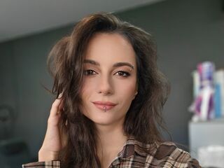 naked girl with webcam masturbating with vibrator CatherineHawks