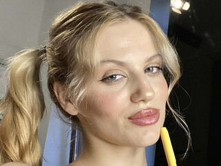 cam girl spreading pussy Eden