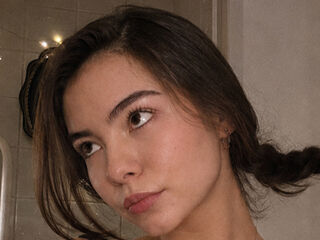 beautiful webcam girl ElleStarling