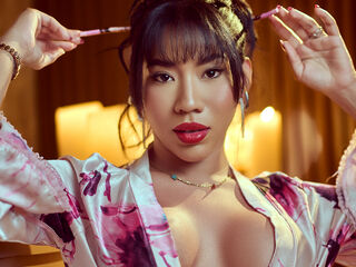 camgirl masturbating with dildo EvaParkert