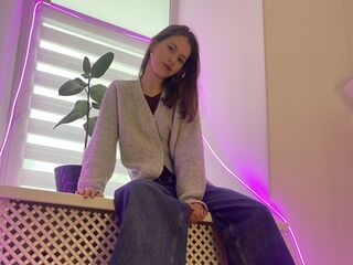 naked girl with webcam masturbating with dildo HilaryYonkers