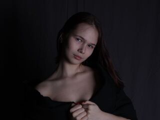 camgirl video chat JesseniaLitt