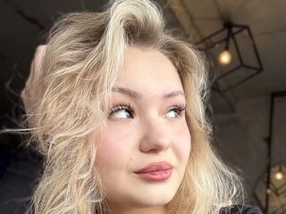 hot cam girl spreading pussy LavernaMonnot