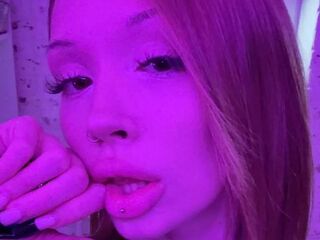 fingering cam slut MargueriteBoblak