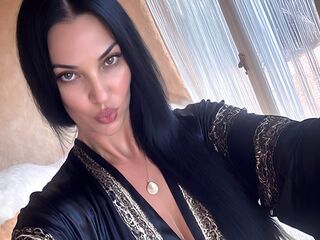 sexy webcam girl MiaMontal