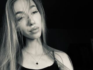 nude NikkiTenerovich