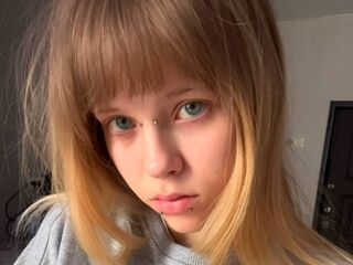naughty camgirl fingering pussy OpheliaWrenny
