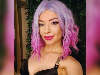 camgirl playing with dildo RaylinJoy