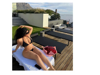 voyeur cam SarraJames