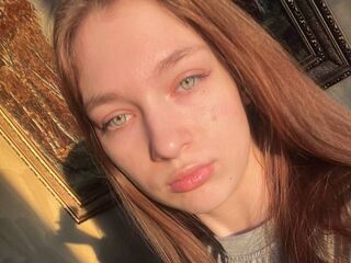 cam girl playing with vibrator RociSonina