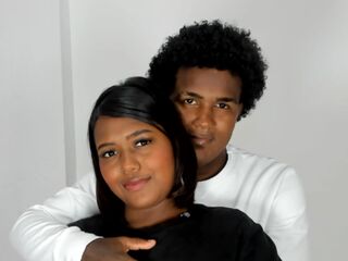 spy webcam EmilyAndJean