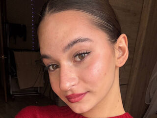 live webcam model AlisenBrown