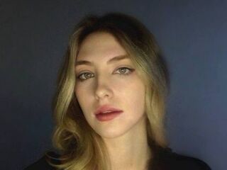 flirt chat room AmyHuckabey