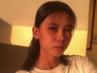 camwhore masturbating with dildo AnnahGrace