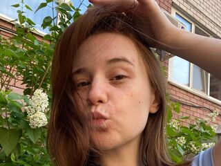 topless webcam girl ArleighHankins