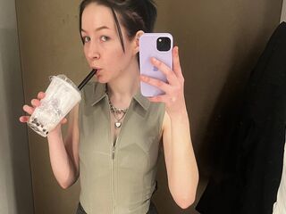 camslut fingering shaved pussy AurasDiaz