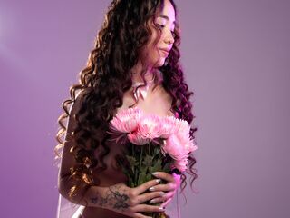 hot naked cam girl BellaClaire