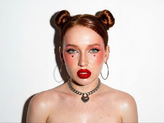 fingering BellaMesmer