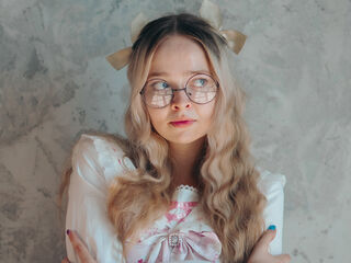 naked webcamgirl picture BellaMorley