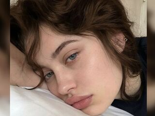 cam girl fingering BrettOpher