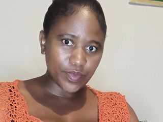 camgirl fingering wet pussy BuhleSmith