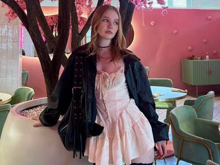 cam whore livesex CandiFerretti
