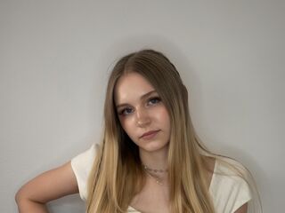 webcam girl chatroom CandiMalott
