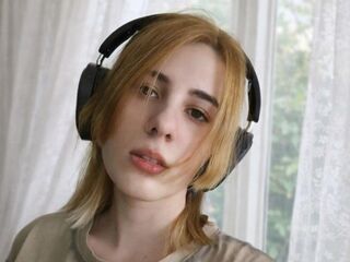 live webcam performer CarlHanchett