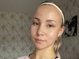 cam girl fingering CatrinaWakley