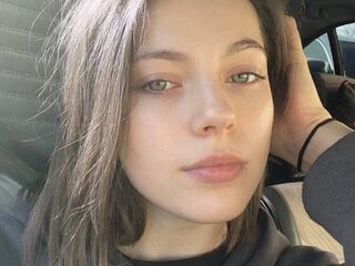 nude webcam girl ClarettaZinno