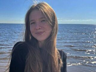 hot cam whore DarcelMele