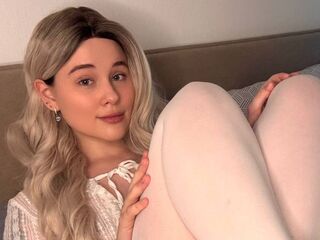 webcam striptease show DeluaMoon