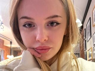 free webcam chat room DevonaBradner