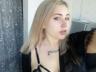 cam slut DinahSalimas