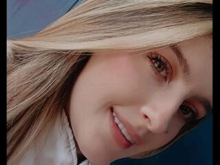 webcam babe chatroom DioneKises