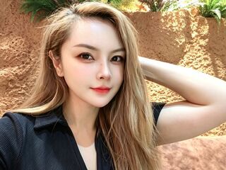hot cam whore EmilyXiu
