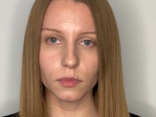 live chatroom FawnTobin