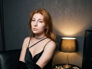 beautiful webcamgirl HattieMayoras