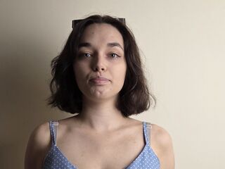 naked girl with webcam fingering pussy HeideMccoggle