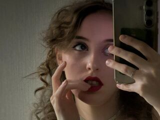 camwhore shaving pussy IrishMcauliffe