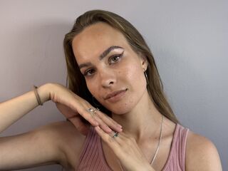 jasmin live webcam JerilynMominee