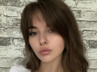 shaved pussy cam JessikaLatus