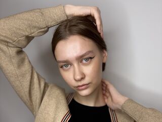 live sex show JonnieHillen