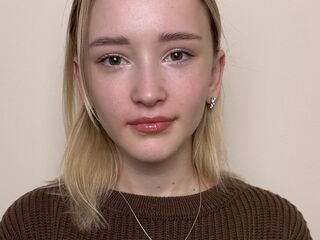 topless girl JulianaGobler