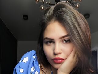 fingering webcamgirl KateMetika