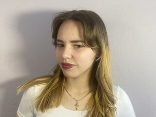 adult chatroom KeiraBau